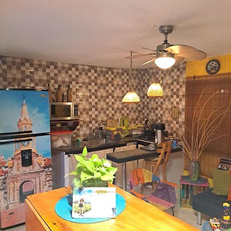 Hostel Shalom Adonai Cartagena Екстер'єр фото