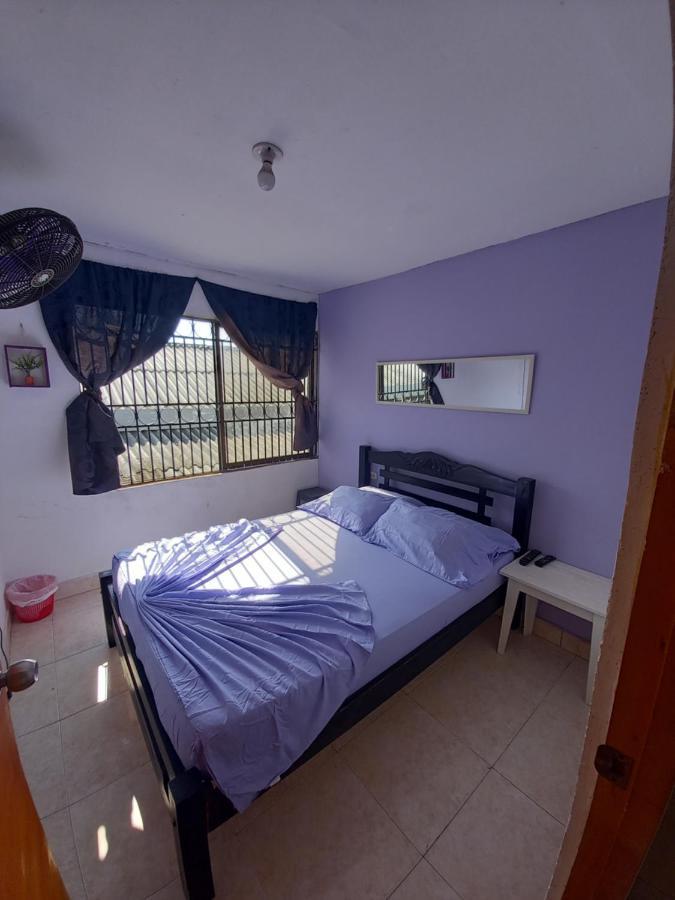 Hostel Shalom Adonai Cartagena Екстер'єр фото