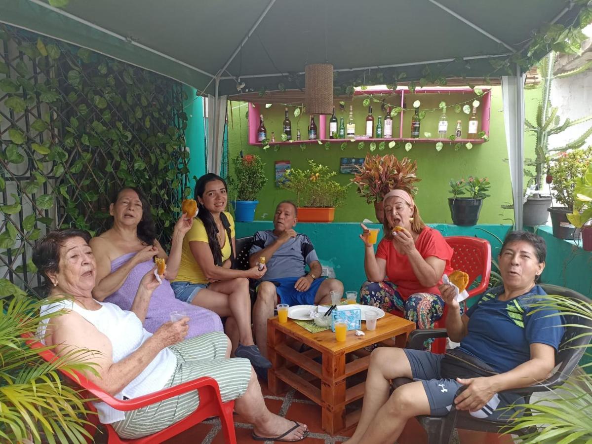 Hostel Shalom Adonai Cartagena Екстер'єр фото