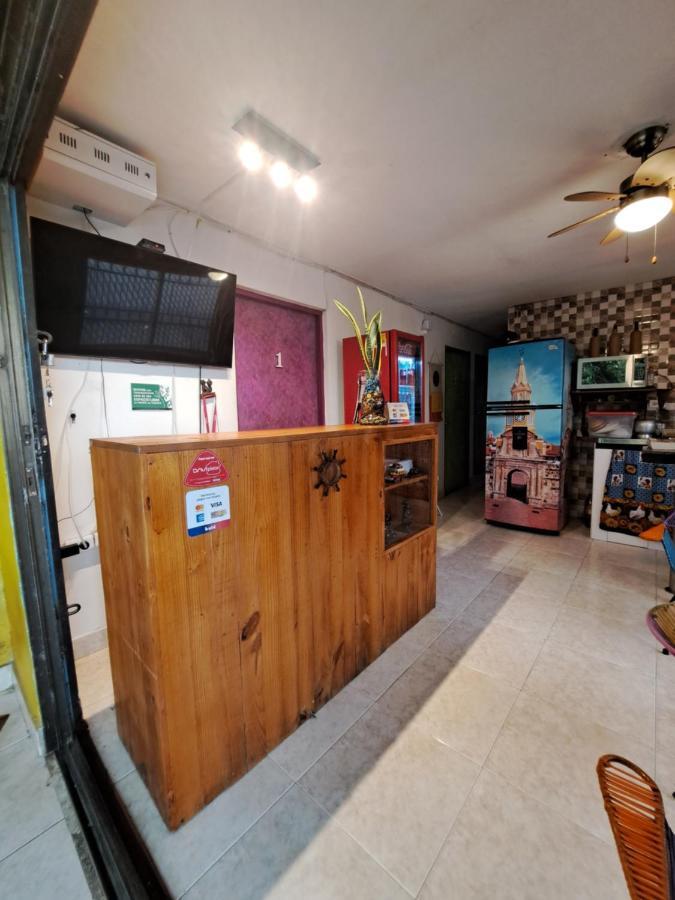 Hostel Shalom Adonai Cartagena Екстер'єр фото