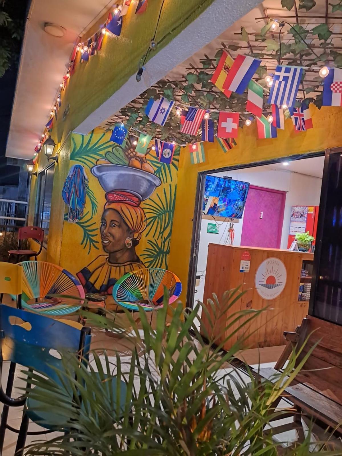 Hostel Shalom Adonai Cartagena Екстер'єр фото