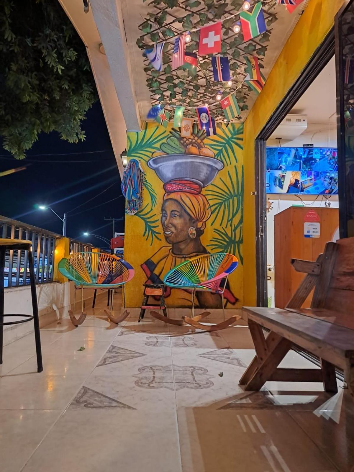 Hostel Shalom Adonai Cartagena Екстер'єр фото