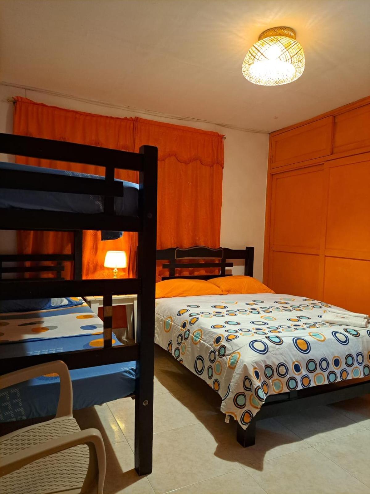 Hostel Shalom Adonai Cartagena Екстер'єр фото